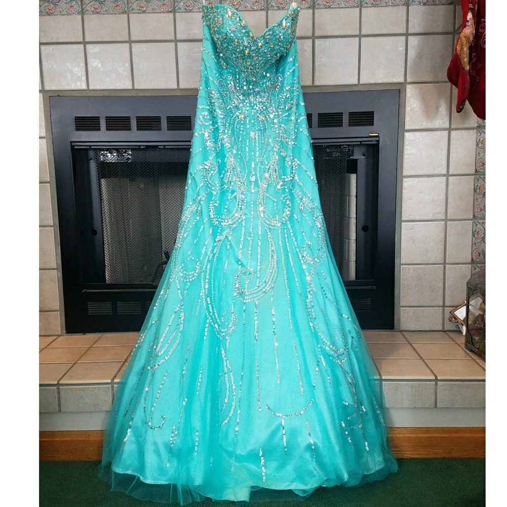 Prom dress